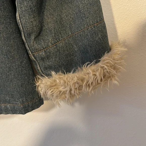 Vintage Braetan Denim Jacket with Faux Fur Trim - Picture 6 of 8